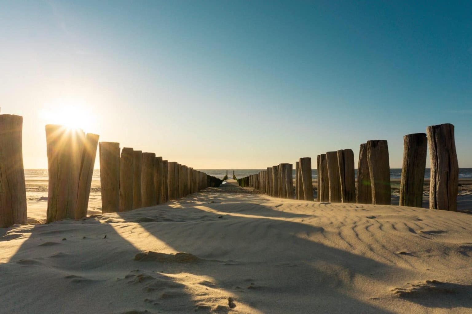 'Relax Lodge Sea' - Wellness Lodge In Zeeland - Private Sauna - Airco - Garden - Outdoor Swimming Pool - Free Wifi, Towels & Bed Linen Heinkenszand Luaran gambar