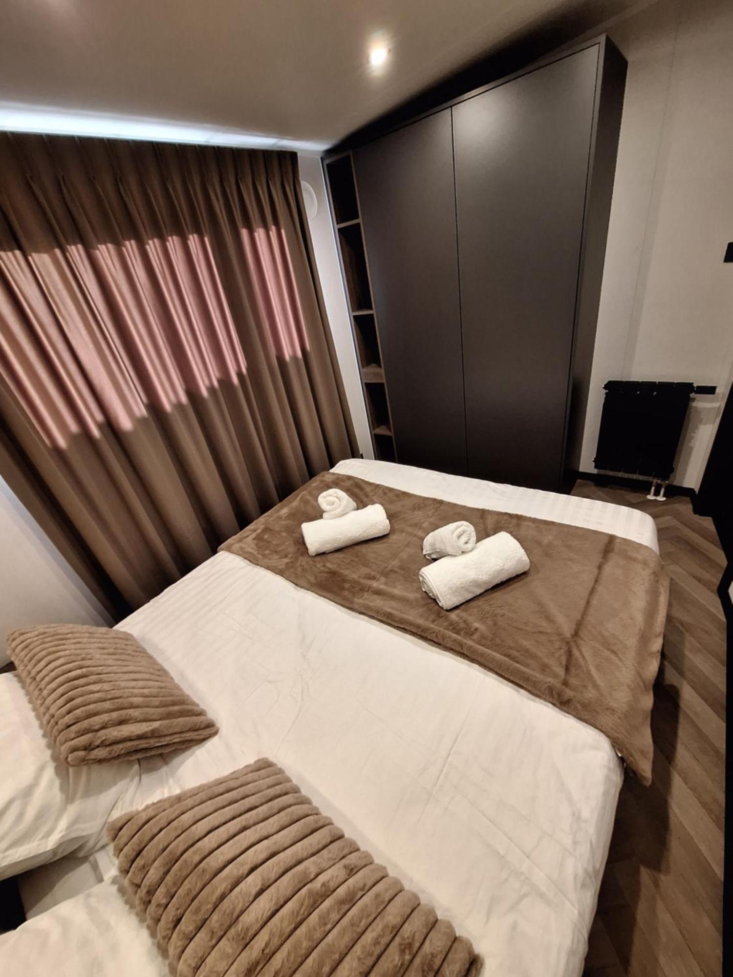 'Relax Lodge Sea' - Wellness Lodge In Zeeland - Private Sauna - Airco - Garden - Outdoor Swimming Pool - Free Wifi, Towels & Bed Linen Heinkenszand Luaran gambar